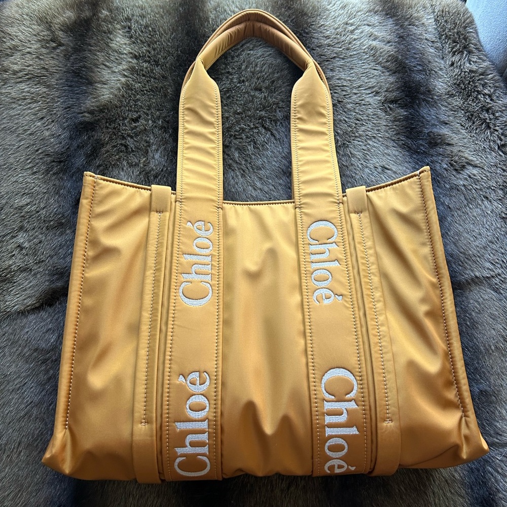 Chloe Medium Woody Textile Tote Bag